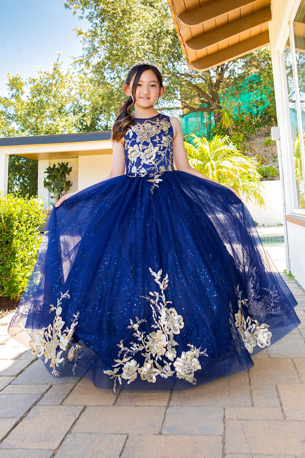 Mini Quince Princess Flower Girl Pageant Floral Embroidered Illusion Party Gown