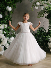 Emmeline Couture Communion Dress for Girls – Elegant Lace & Tulle