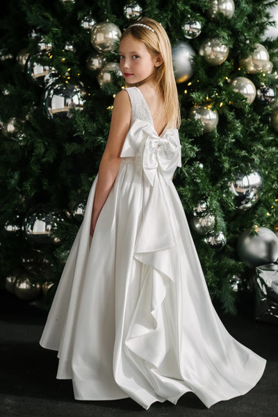 Teter Warm Couture Lace & Satin Communion Dress – Girls