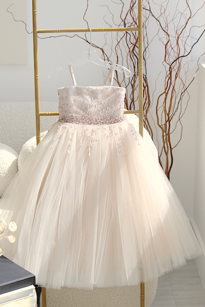 Girls’ Sparkling Tulle Ball Gown – Elegant Dress for Communion & Special Events