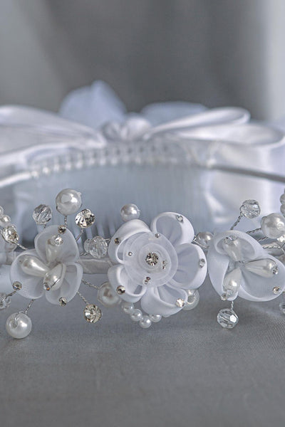 Maddy Kids Communion Veil – 24" Organza Flowers & Pearls