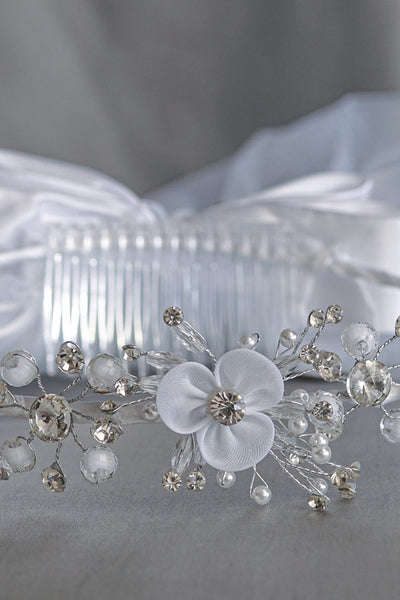 Justine Kids Communion Veil – 24" Organza Flowers & Pearls