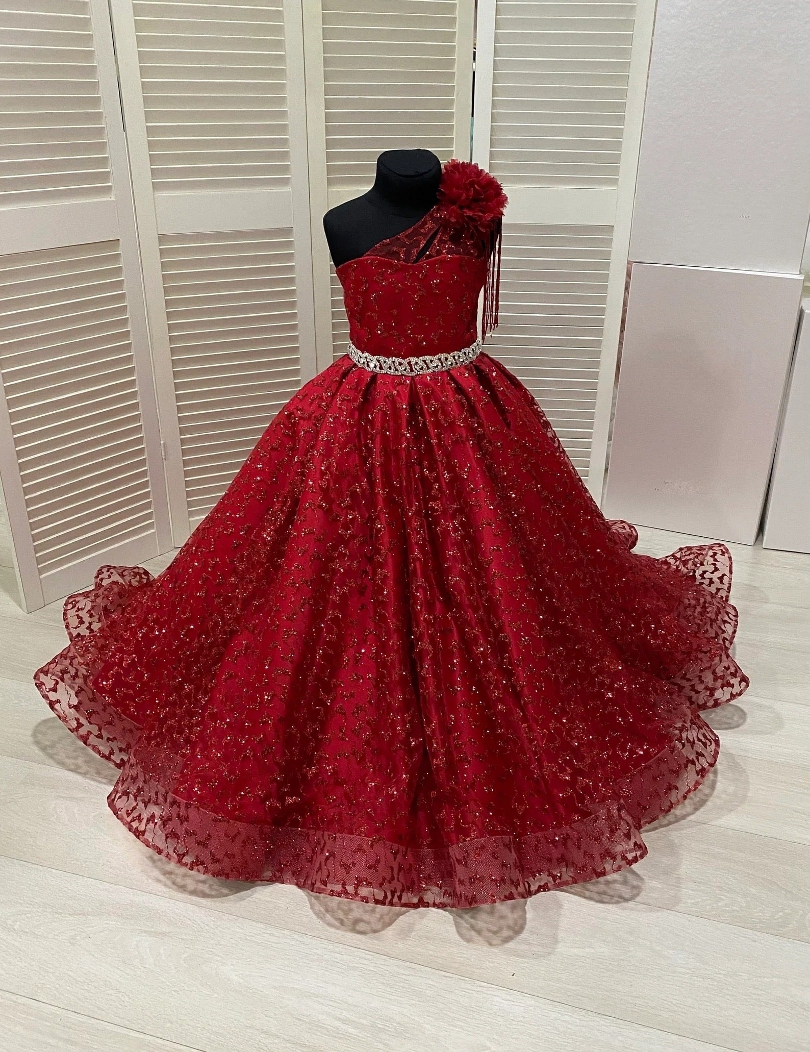 Girls Stunning Couture Glitter Tulle Christmas Pageant Special Occasion Gown