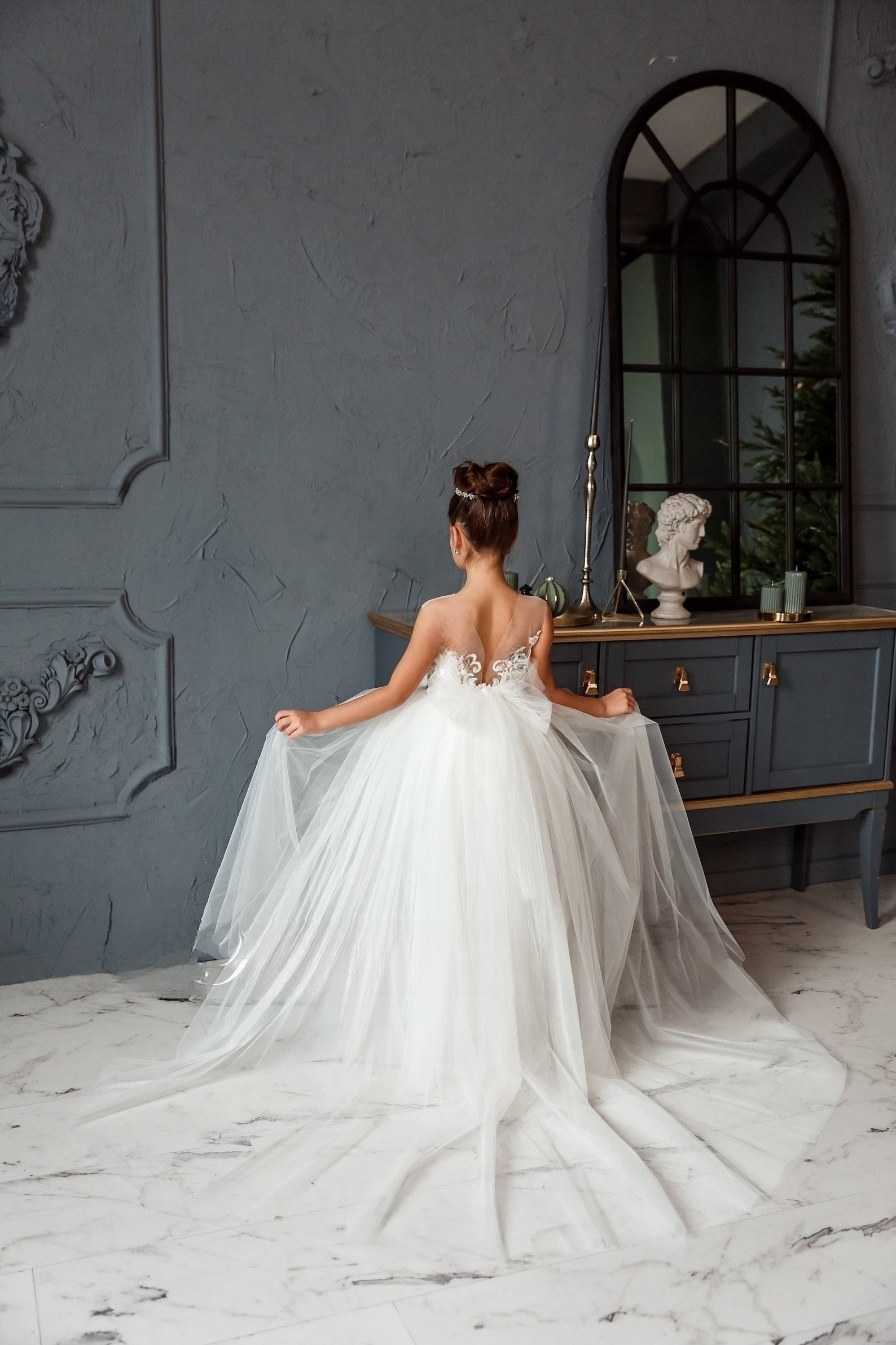 Flower Girl Lace Tulle Special Occasion Communion Dress Detachable Train