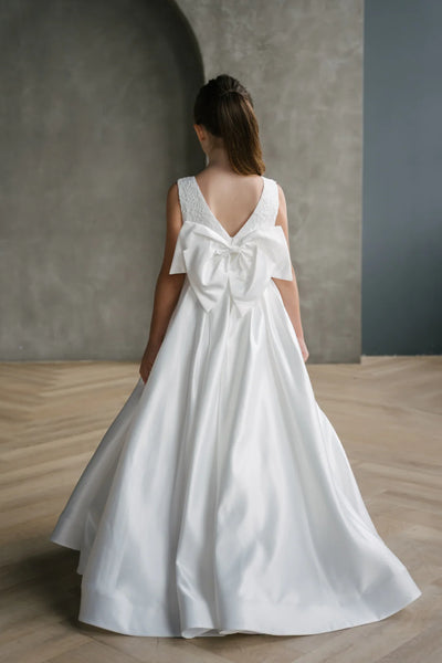 Maeva Grace Teter Warm Couture Communion Dress