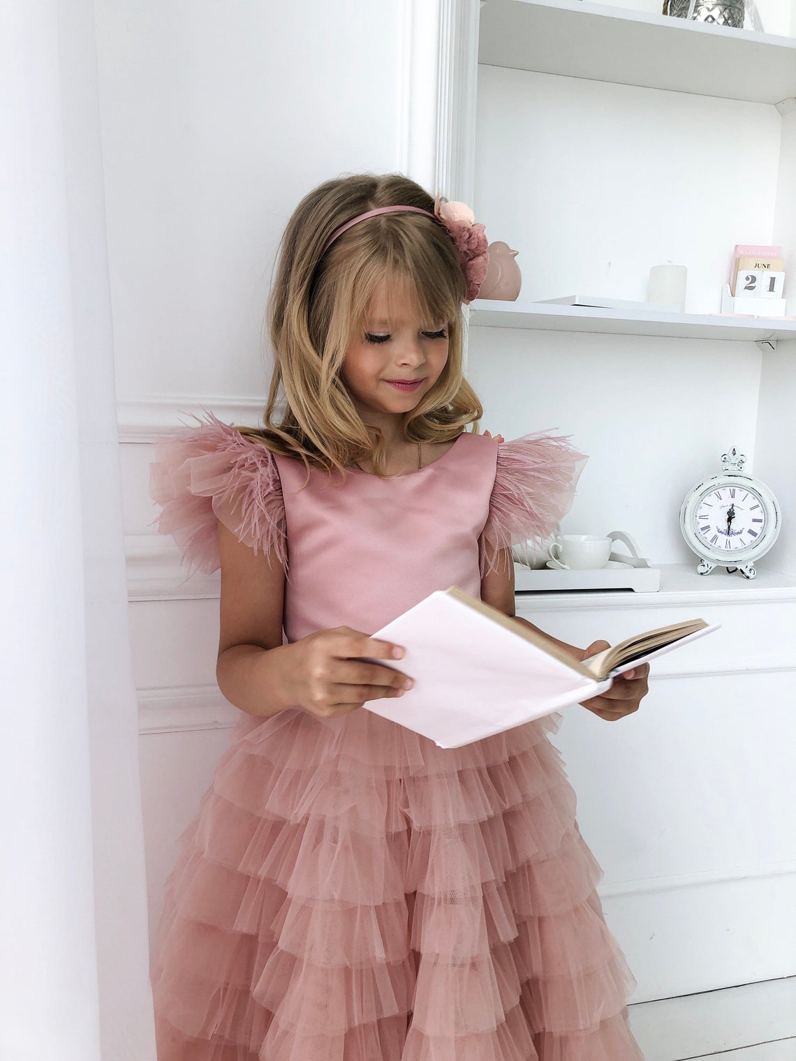 Stunning Girls Tulle Flower Girl Party Dress With Ruffled Long Skirt 