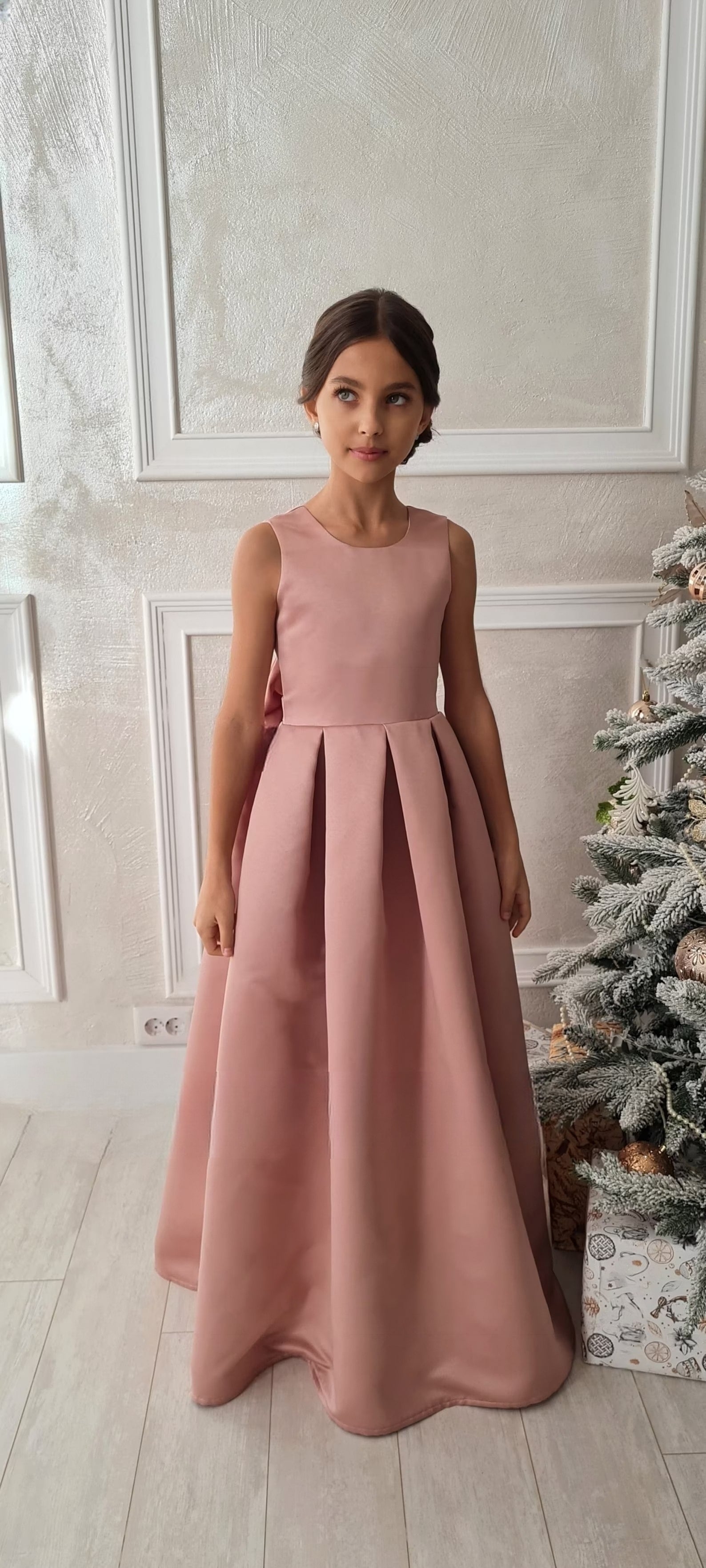 Girls Elegant Custom Couture Satin Floor Length Wedding Party Dress 